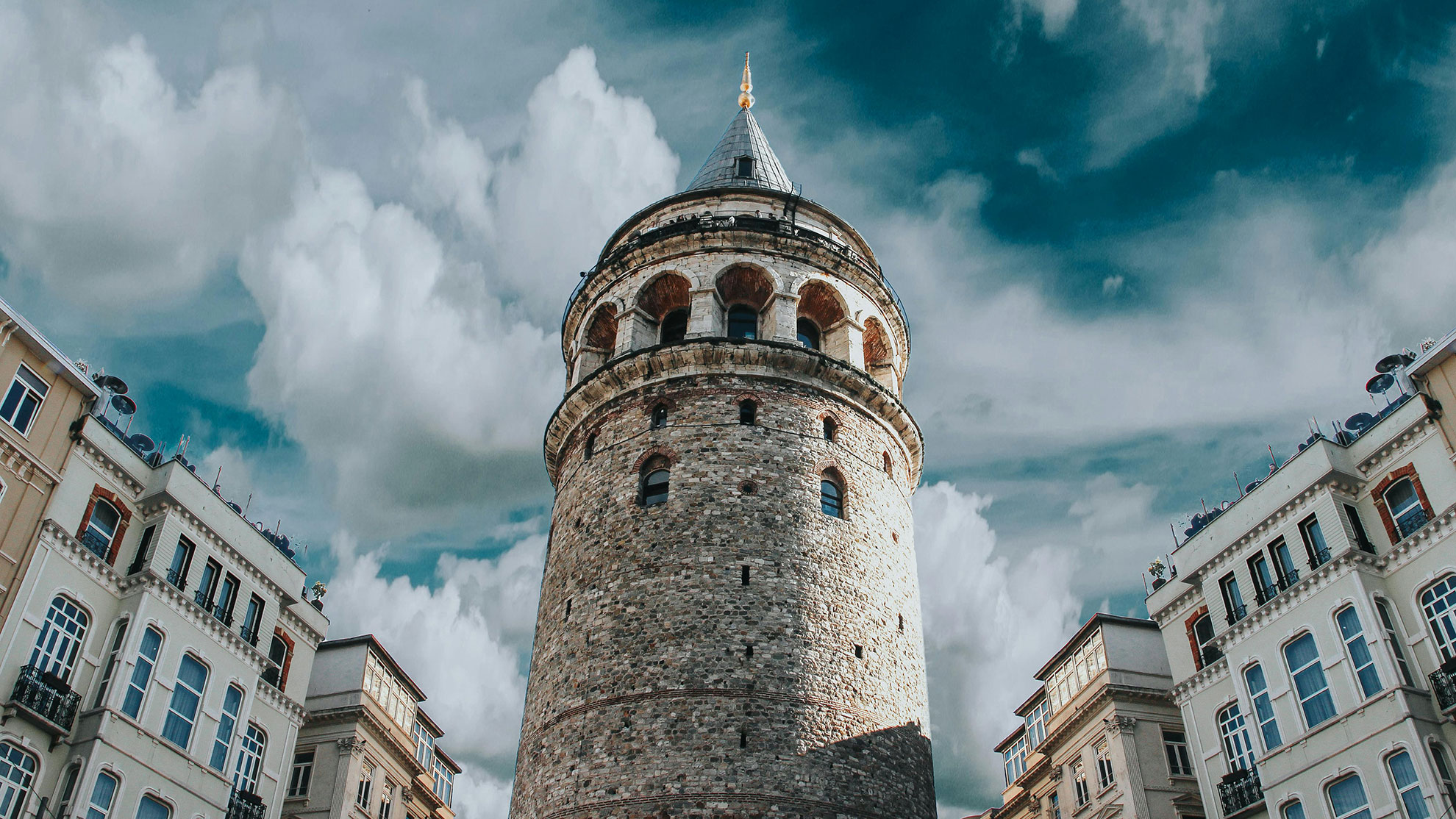 Torre di Galata come vista in Kara Sevda e nella realtà.à