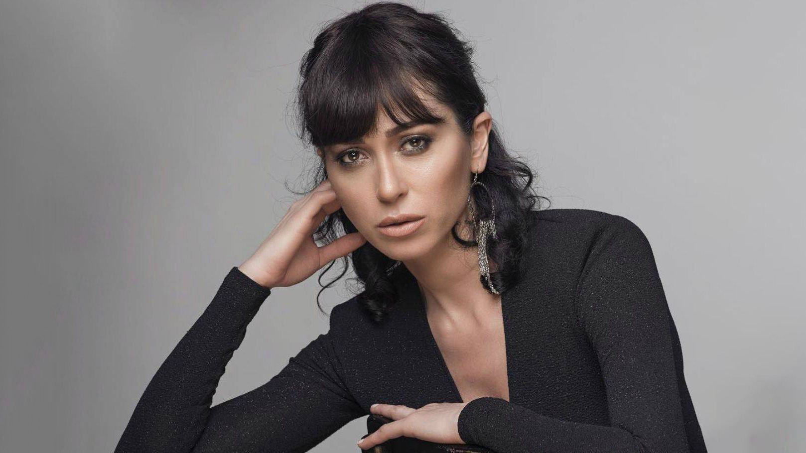 Evrim Doğan biografia completa dell'attrice turca Ayfer Yıldız
